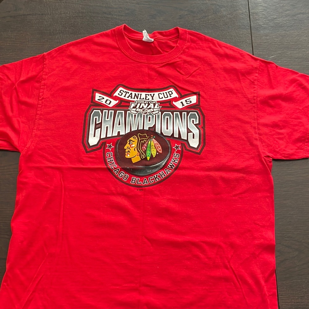 CL men’s Chicago Black Hawks 2015 Stanley Cup Champions T-shirt